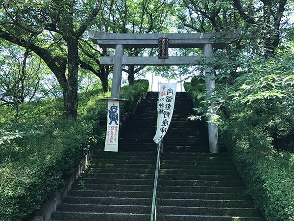 岡留熊野座神社